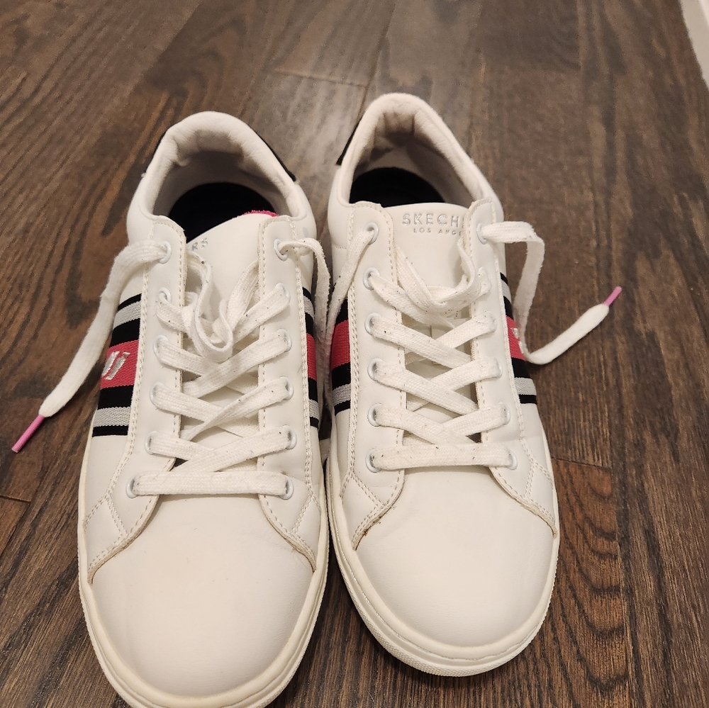 Woman shoes - Picture 2 of 2
